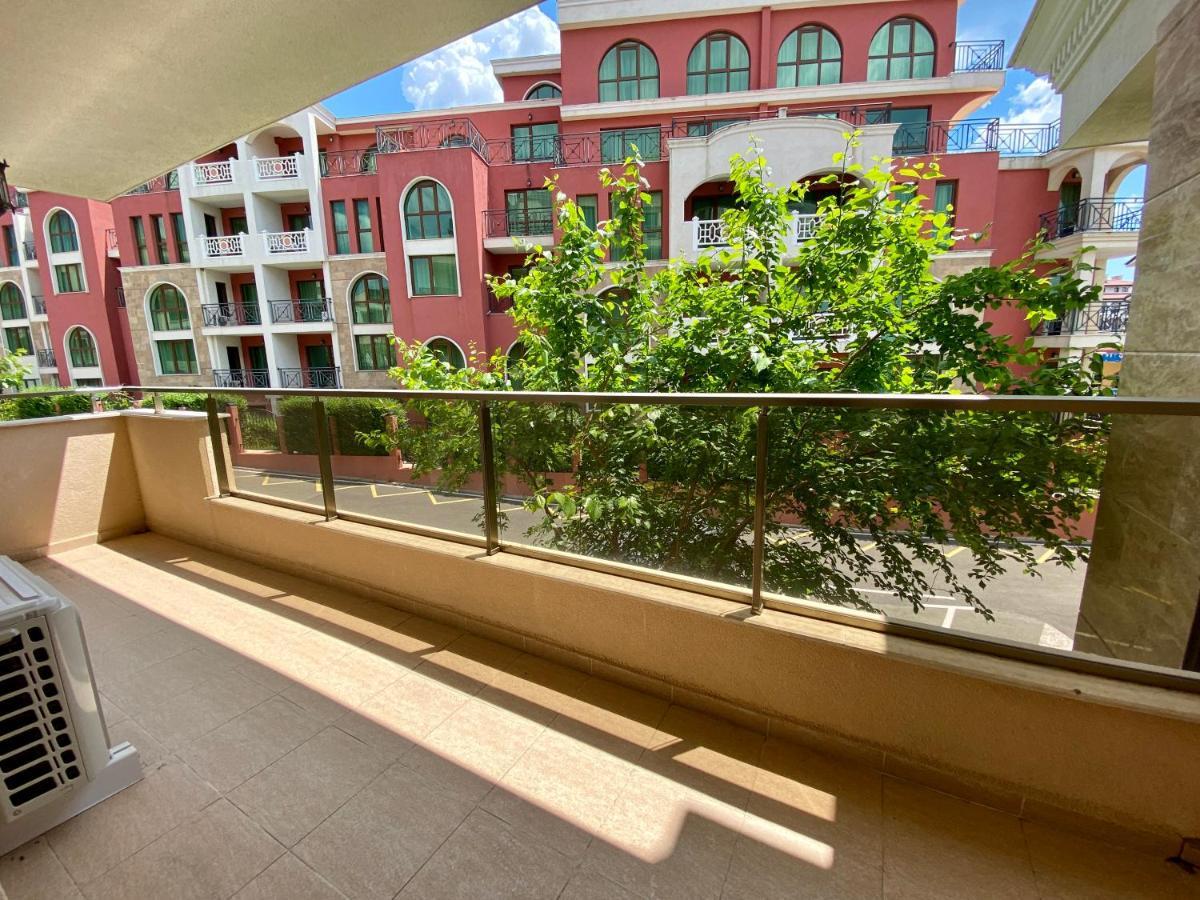 Millennium II Family Paradise Aparthotel Sveti Vlas Eksteriør bilde